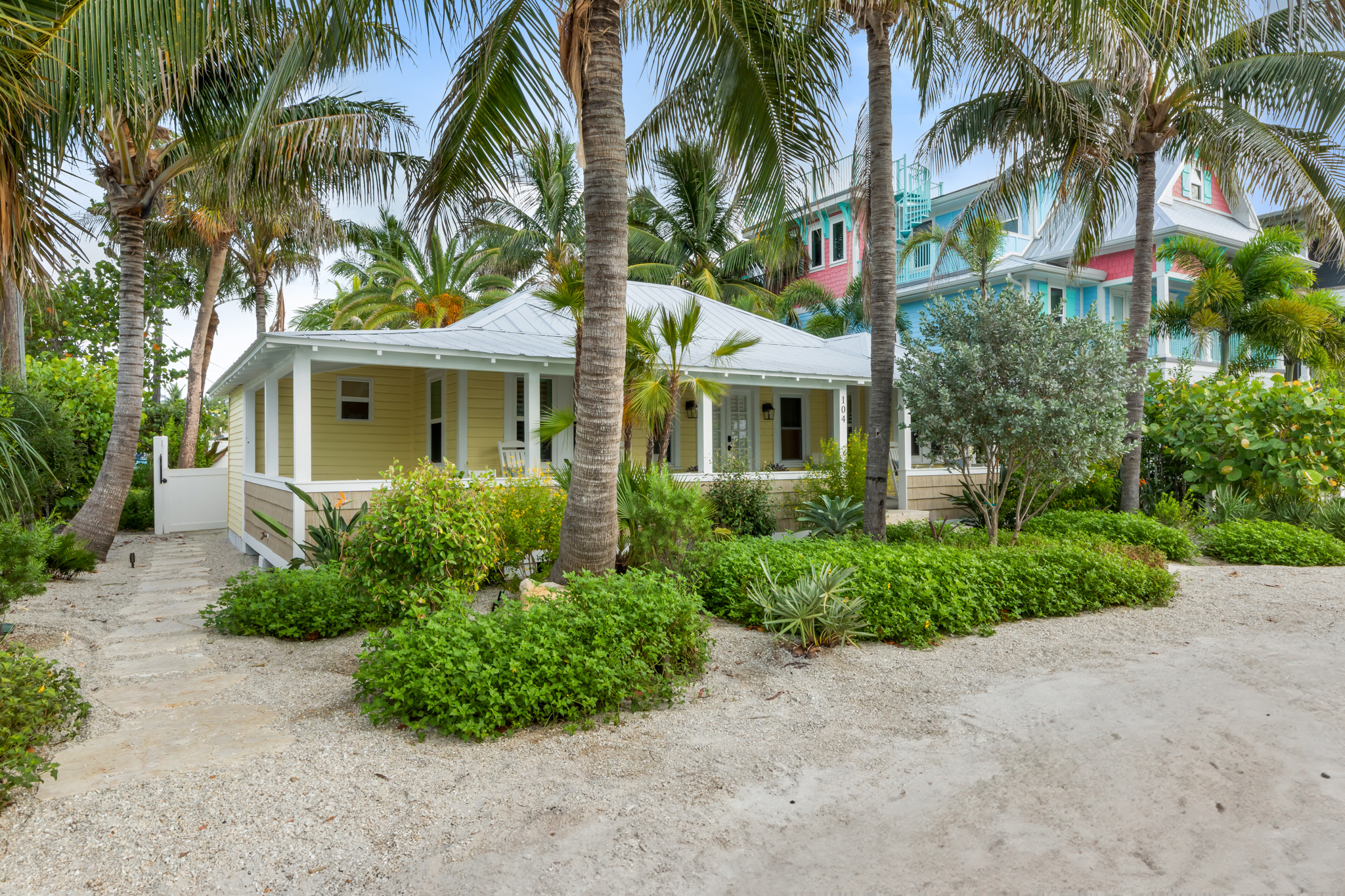 104 Magnolia Avenue