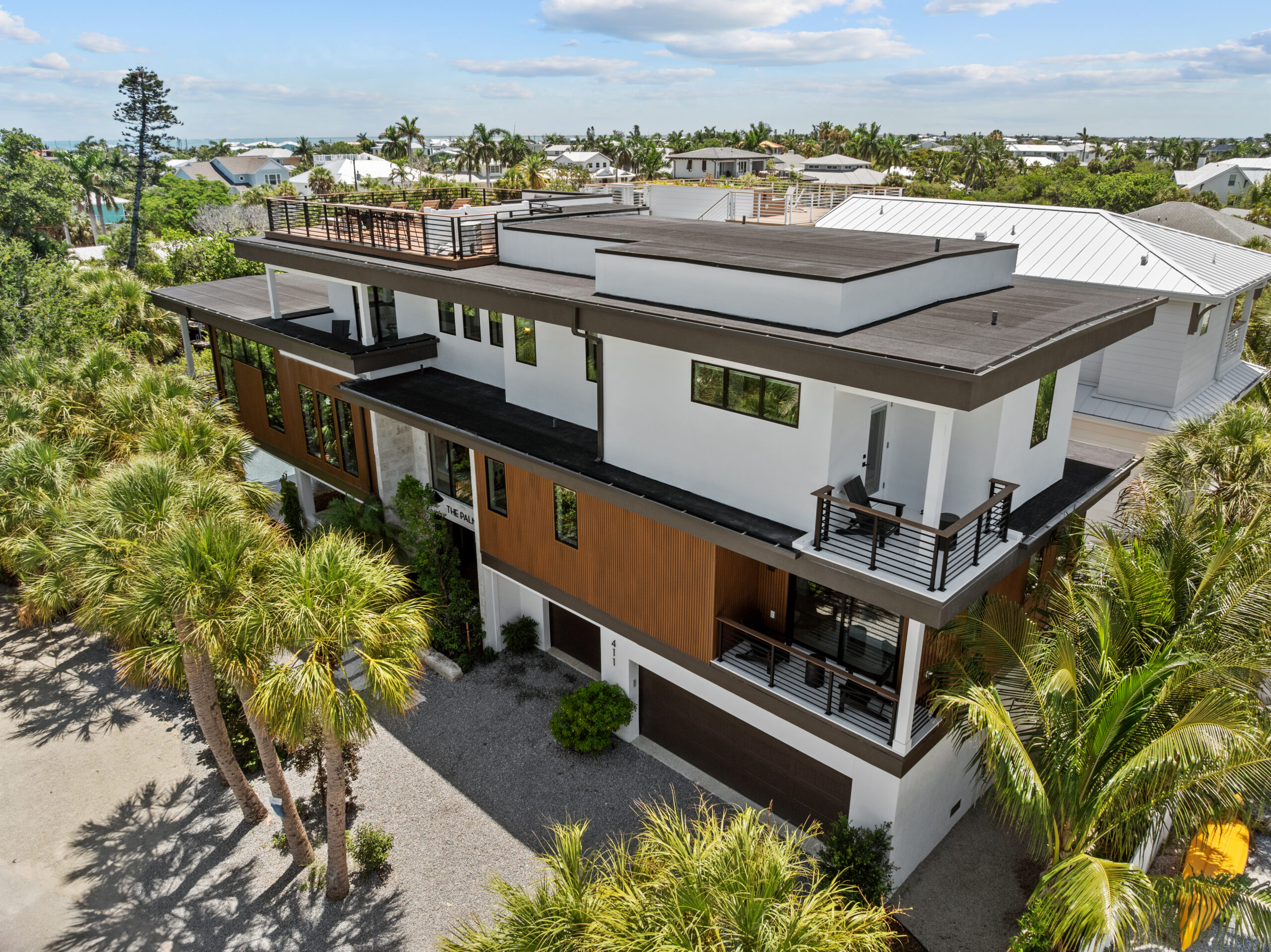 411 Palm