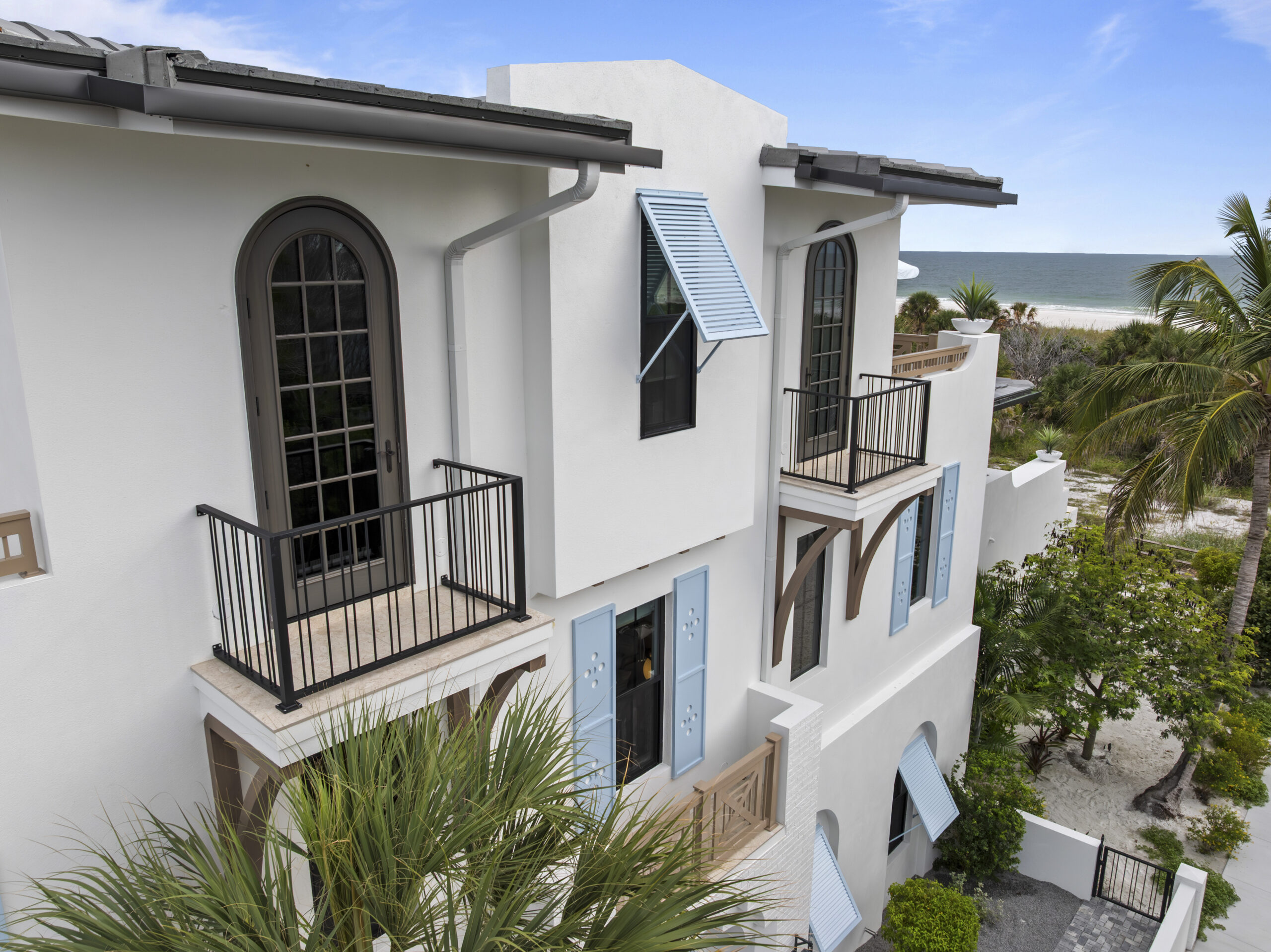 101 Mangrove Ave